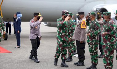 Panglima TNI Dan Kapolri Bakar Semangat Satgas Nemangkawi