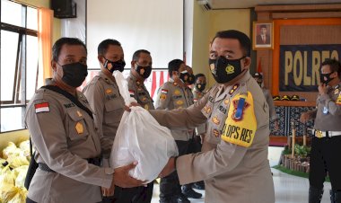 Peduli Bencana, Polres Rote Ndao Salurkan Bantuan Ke Warga Terdampak