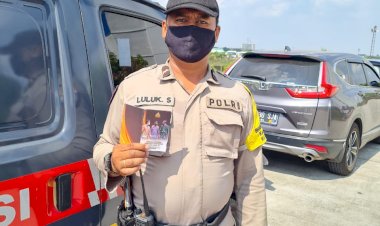 Kapolri Wajibkan Buku  Pedoman Manajemen Kontijensi Klaster Covid-19 Ada Disaku Petugas