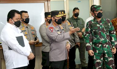 Kapolri Minta Forkopimda Sumbar Perkuat Strategi Mitigasi Covid-19 di Sektor Ekonomi Warga