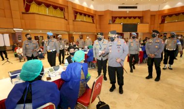 Kapolri Ajak Semua Angkatan Akpol Mempercepat Vaksinasi