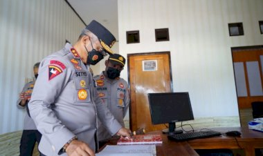 Kunjungi Polsek Rote Barat, Kapolda NTT Minta Anggota Bertanggungjawab dan Berdedikasi