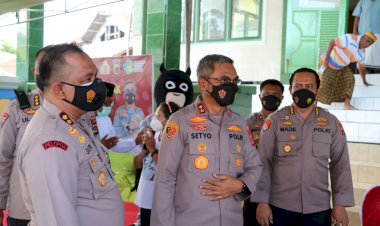 Tinjau Pelaksanaan Vaksinasi Serentak, Kapolda NTT Harap Masyarakat Tidak Takut dan Ragu Untuk di Vaksin