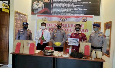 Konferensi Pers Kasus Bom Ikan : 1 Orang dijadikan Tersangka