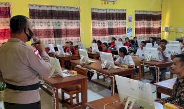 Sambangi Sekolah, Sat Binmas Polres Rote Ndao Sosialisasikan Operasi Bina Kusuma