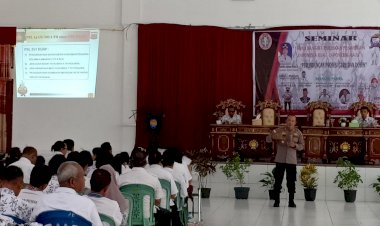 Hadir Sebagai Pemateri, Kapolres Rote Ndao Berikan Paparan Perlindungan Hukum