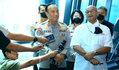 Polri Percantik Bandara Soetta dengan Lukisan Karya Para Difabel