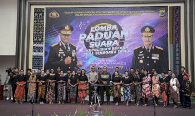 Tutup Final Lomba Paduan Suara, Kapolda NTT : Dengan Bernyanyi Kita Bisa Tingkatkan Sinergitas Antara Semua Elemen Masyarakat
