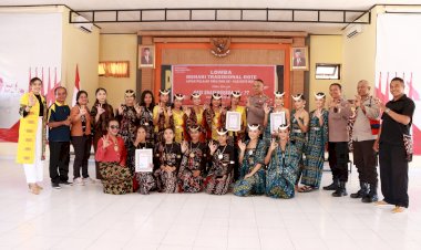 Lomba Tarian Adat, Warnai Kemeriahan Sambut Hari Bhayangkara ke-77 Tahun 2023 Polres Rote Ndao