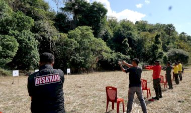Hari Bhayangkara ke-77, Polres Rote Ndao Gelar Lomba Menembak antar Fungsi Bagian dan Polsek Jajaran
