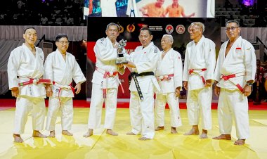 Sabuk Hitam Judo Bagi Kapolri, Hadiah Lain Kala Hari Bhayangkara Ke-77