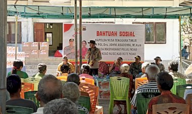 Berkunjung ke Pulau Terpencil Terluar NKRI Pulau Ndao, Kapolda NTT Berikan Bantuan Sosial Kepada Masyarakat