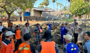 Breaking News : “1 Korban Hilang, 1 Tewas dan 1 Selamat, Usai Insiden Perahu Terbalik di Perairan Laut Pulau Dengka”