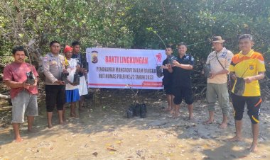 Rayakan HUT Humas Polri ke-72 Tahun 2023, Si Humas Polres Rote Ndao Laksanakan Bakti Lingkungan Dengan Penanaman Mangrove