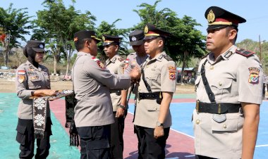 Kapolres Pimpin Langsung Upacara Sertijab dan Pelantikan PJU Rote Ndao