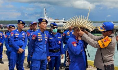 Kapal Patroli Polisi Kutilang - 5005 Ditpolair Korpolairud Baharkam Mabes Polri Sambangi Wilayah Terselatan NKRI Pulau Rote