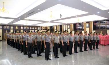 Penghujung Tahun, Polri Naikkan Pangkat 22 Pati dan 211 Kombes