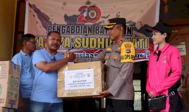 Alumni AKPOL 2003 Batalyon Tantya Sudhirajati Salurkan Bantuan untuk Korban Erupsi Gunung Lewotobi Laki-Laki