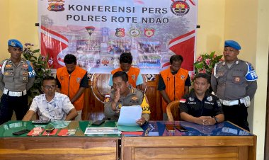 Konferensi Pers, Kapolres : Tiga Orang Smuggler Diamankan Penyidik Polres Rote Ndao Karena Berupaya Selundupkan WNA Cina ke Wilayah Australia