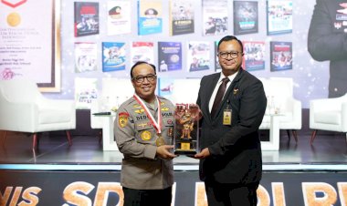 Irjen Dedi Raih Rekor MURI Perwira Tinggi Polri Penulis Buku Terbanyak