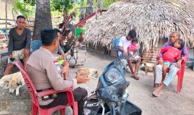 Sambangi Desa Binaan Ini Pesan Bhabinkamtibmas Bripka Nurahman.