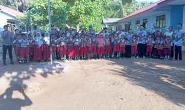 Polsek Goes To School , Program Kapolsek Pantai Baru Untuk Jaga Generasi Bangsa