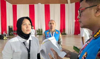Peraih Medali Emas Karate O2SN Dunia Kejar Cita Cita Jadi Polwan