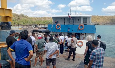 Patroli Preventif Personel Polsek Pantai Baru Amankan Aktifitas Bongkar Muat Penumpang Pada Pelabuhan Pantai baru