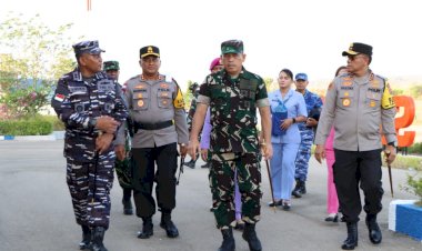 Kapolda NTT Dampingi Pangkogabwilhan II Lakukan Kunjungan Kerja Ke Kabupaten Rote Ndao