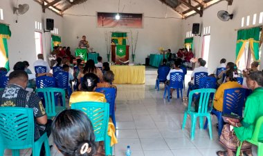 Melalui Mimbar Gereja,Kapolsek Pantai Baru Mengajak Masyarakat Untuk Tetap Jaga Toleransi Dan Kerukunan Selama Tahapan Pilkada Rote Ndao