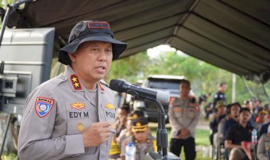 Dukung Ketahanan Pangan Nasional, Kakorbinmas Baharkam Polri Semai Padi di Kulonprogo