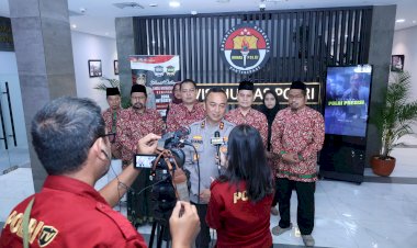 Hari Jadi Humas Polri Ke-73, Kadiv Humas Beri Apresiasi Berangkatkan Personel dan Media Ibadah Umroh
