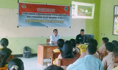 Satuan Resnarkoba Polres Rote ndao Lakukan Sosialisasi Pencegahan Dan Peredaran Narkoba Di Lingkungan Sekolah