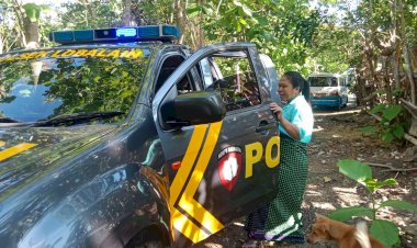 Kendaraan Operasional Polsek Lobalain Digunakan Untuk Mengantar Pasien Dari Desa Baadale