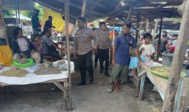 Jamin Keamanan Masyarakat Oleh Personel Polsek Rote Barat Laut  Melalui Pengamanan Kegiatan Masyarakat
