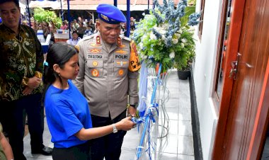 Peresmian Bedah Rumah Warnai Perayaan HUT ke-74 Ditpolairud Polda NTT