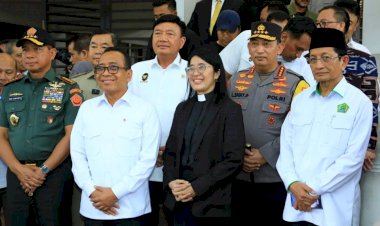 Jelang Ibadah Malam Natal, Menko Polkam-Kapolri Tinjau Gereja GKI Samanhudi dan Gereja Immanuel