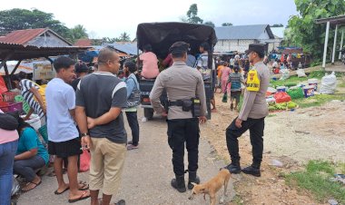 Patroli Dialogis Polsek Rote Selatan di Pasar Oele: Membangun Sinergi Keamanan Bersama Masyarakat