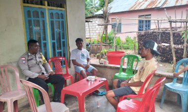 Bhabinkamtibmas Laksanakan Patroli dan Himbauan Kamtibmas di Desa Daleholu