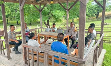 Kapolsek Rote Timur : Bersama Bhabinkamtibmas  Lakukan Patroli Dialogis di Desa Hundihopo dan Faifua