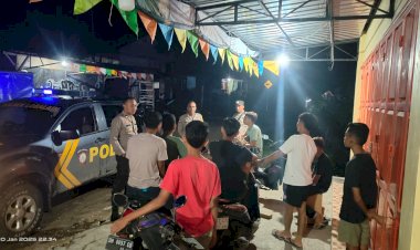 Patroli Lampu Biru Polsek Lobalain Sebagai Langkah Untuk Meningkatkan Keamanan Masyarakat