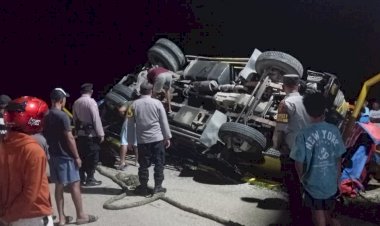 Kasat  Lantas Polres Rote Ndao : Laka Tunggal Di Area Pelabuhan Pantai Baru Satu Unit  Truck Rusak Berat