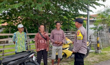 Bhabinkamtibmas Polsek Rote Timur Lakukan Patroli dan Dialog  Bersama Warga  Di Desa Lakamola