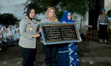 Kampanye “Rise and Speak” di Pondok Pesantren Kempek: Upaya Pencegahan Kekerasan Seksual bagi Santri