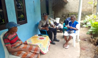 Kapolsek Lobalain : Kegiatan Sambang Merupakan Upaya Bhabinkamtibmas Untuk Jaga Kamtibmas