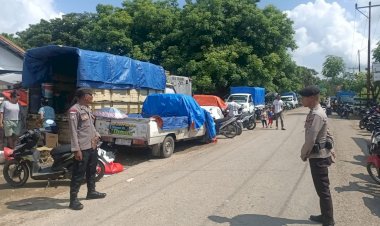 KRYD Polsek RBD Pada Pasar Tudameda Kecamatan Rote Barat Daya