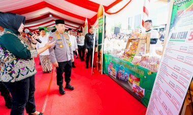Kapolri Hadiri Bazar Ramadan Polri Presisi dan Baksos di Surabaya