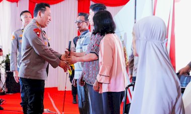 Kunjungi Polda Sumut, Kapolri Tinjau Renovasi Masjid hingga Bakti Sosial