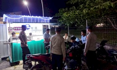 Patroli Lampu Biru Polsek Lobalain Upaya Ciptakan Kamtibmas Kondusif