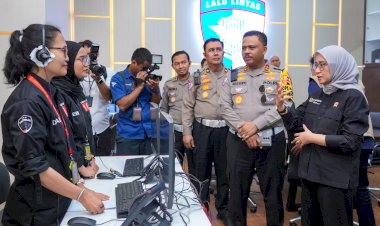 MenPAN-RB Apresiasi Sistem Pemantauan Arus Mudik-Balik Lebaran Milik Korlantas: Reformasi Birokrasi dalam Transformasi Digital